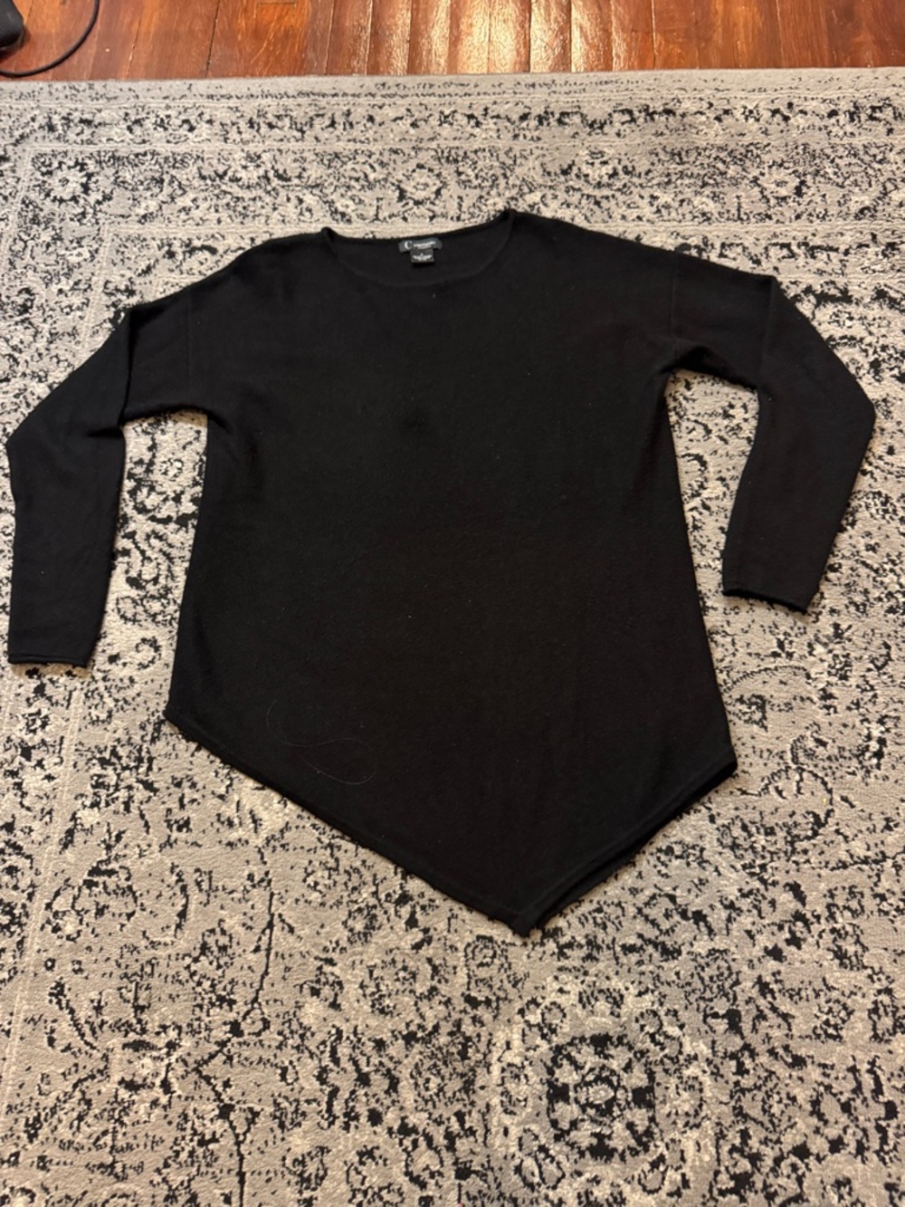 Black cashmere Asymmetric Hem Long Sleeve sweater